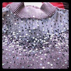 Greg turtle neck. Sleeve less